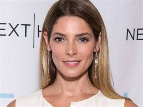 Uncovering Ashley Greene's Net Worth: Secrets and Surprises Revealed